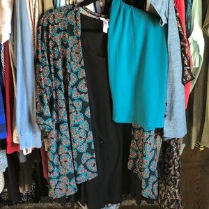LulaRoe outfit Med Lindsey Black Lg Perfect L Cass